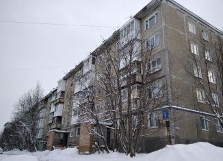 Сдаю в аренду трехкомнатную квартиру, 60 м2, Мурманск, улица Полярный Круг, 9