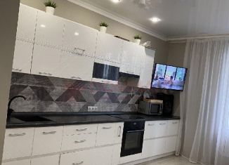 Продаю трехкомнатную квартиру, 60 м2, Ростов-на-Дону, ЖК Итальянский Квартал, улица Еляна, 52