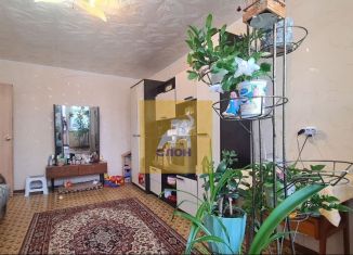 Продам 2-комнатную квартиру, 48.6 м2, Краснотурьинск, улица Ленина, 96