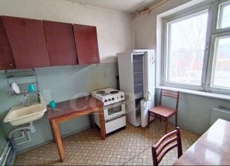Продажа 2-комнатной квартиры, 52 м2, Тобольск, 10-й микрорайон, 67