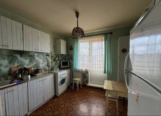 Продается двухкомнатная квартира, 52 м2, Псковская область, улица Киселёва, 25