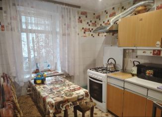 Продаю трехкомнатную квартиру, 58 м2, Курская область, улица Пучковка, 108А