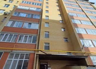 Продажа 3-комнатной квартиры, 87 м2, Черкесск, Октябрьская улица, 9Н