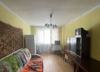 Продам 2-ком. квартиру, 45 м2, Волгоградская область, бульвар Энгельса, 1