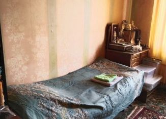 Комната в аренду, 18 м2, Старый Оскол, микрорайон Ольминского, 3