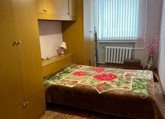 Сдам в аренду 3-комнатную квартиру, 56 м2, Новосибирская область, улица Кирова, 4Б