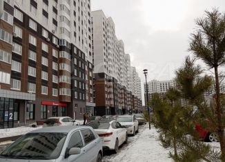 Продажа трехкомнатной квартиры, 86 м2, Тюмень, улица Монтажников, 38, ЖК Пятый квартал