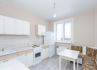 Сдается трехкомнатная квартира, 63.4 м2, Пермский край, улица Старцева, 143