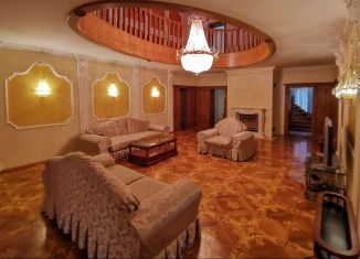 Продается дом, 500 м2, село Михайловка, Промышленная улица