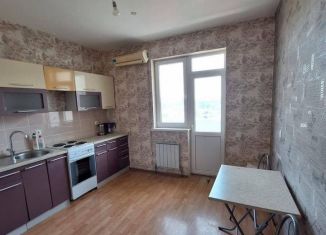Продаю четырехкомнатную квартиру, 88.4 м2, Сочи, Пасечная улица, 7