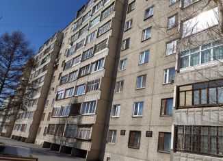 Сдаю однокомнатную квартиру, 33 м2, Курган, улица Пушкина, 123, жилой район Центральный