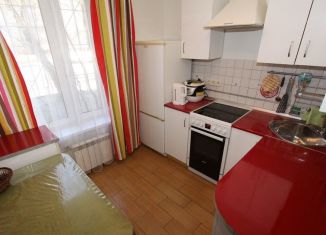 Сдам в аренду однокомнатную квартиру, 35 м2, Москва, проезд Якушкина, 8, проезд Якушкина