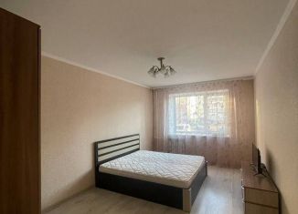 Сдается в аренду 1-комнатная квартира, 40 м2, Абакан, улица Некрасова, 37