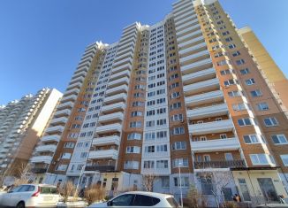 Продается 3-комнатная квартира, 10.2 м2, Москва, Синявинская улица, 11к5