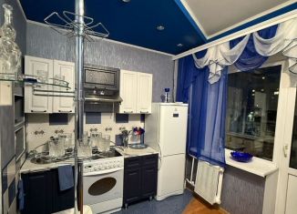 Сдам в аренду 3-комнатную квартиру, 80 м2, Саха (Якутия), Южно-Якутская улица, 36/2