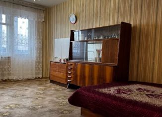 Продам 3-ком. квартиру, 61 м2, Уфа, улица Авроры, 5/1