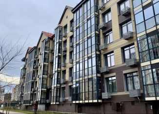 Продам 2-комнатную квартиру, 65.3 м2, Светлогорск