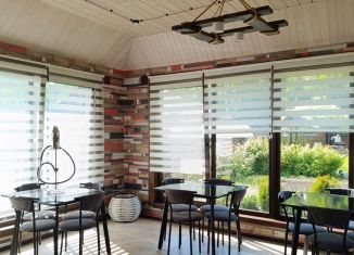 Сдаю в аренду дом, 68 м2, рабочий поселок Листвянка, улица Куликова, 84/1