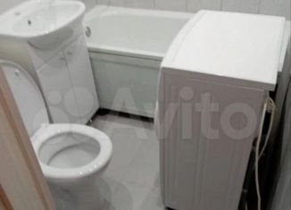 Сдам в аренду 1-ком. квартиру, 33 м2, Чебоксары, улица Пирогова, 12