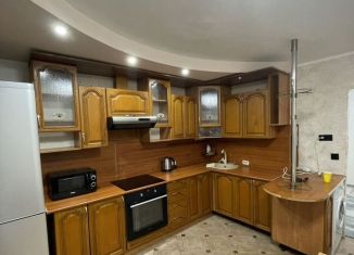 Сдается в аренду 2-ком. квартира, 60 м2, Серпухов, Московское шоссе, 49