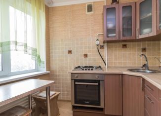 Продам 3-комнатную квартиру, 60.6 м2, Уфа, улица Софьи Перовской, 13В