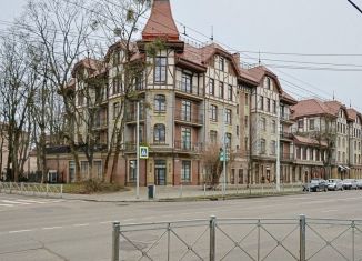 Продается 4-ком. квартира, 180 м2, Калининград, проспект Мира, 89