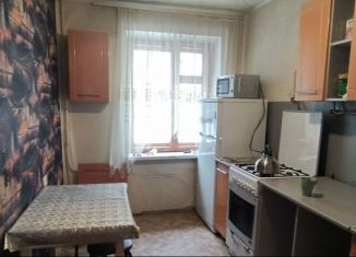 Сдам в аренду 2-комнатную квартиру, 50 м2, Йошкар-Ола, улица Мичурина, 45