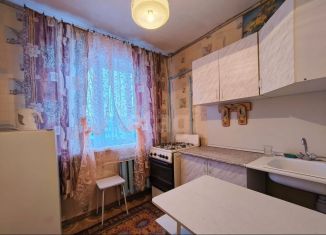 Продаю 1-ком. квартиру, 32 м2, Курган, Станционная улица, 36