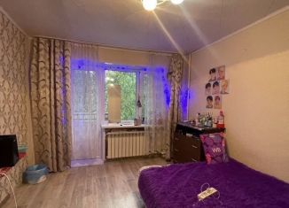 Сдаю в аренду комнату, 18 м2, Калуга, улица Чехова, 15