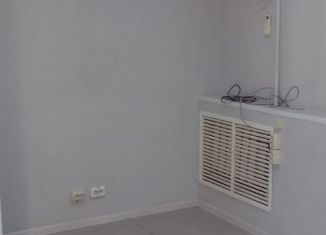 Продаю торговую площадь, 15 м2, Цимлянск, Социалистическая улица, 52/27