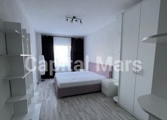 Аренда 3-ком. квартиры, 95 м2, Санкт-Петербург, Парашютная улица, 23к2, метро Комендантский проспект