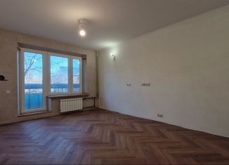 Продажа 2-комнатной квартиры, 53 м2, Москва, Нежинская улица, 13, метро Давыдково