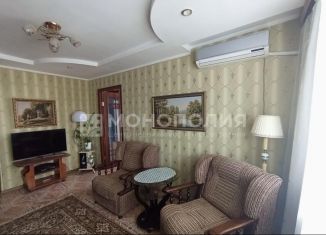 Продается трехкомнатная квартира, 50 м2, Белогорск, улица Кирова, 255А