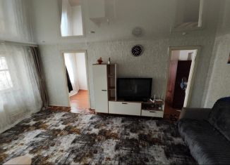 Продам 2-ком. квартиру, 42.6 м2, Белово, Советская улица, 13