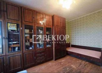 Продаю 2-ком. квартиру, 42 м2, Кострома, улица Островского, 48