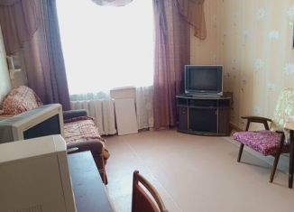 Продажа 1-ком. квартиры, 30 м2, Новомосковск, улица Куйбышева, 32А