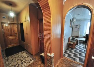 Продаю трехкомнатную квартиру, 68.8 м2, Салават, улица Горького, 31