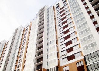 Продам 1-ком. квартиру, 52 м2, Челябинск, улица Маршала Чуйкова, 16, Курчатовский район