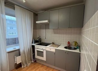 Сдаю в аренду 1-ком. квартиру, 30 м2, Бердск, Кристальная улица, 1