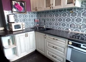 Сдаю однокомнатную квартиру, 33 м2, поселок городского типа Афипский, улица 50 лет Октября, 27