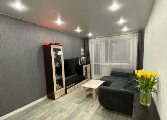 Продам 2-ком. квартиру, 43.5 м2, Кыштым, улица Соплякова, 3