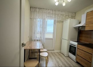 Сдаю в аренду 1-комнатную квартиру, 38 м2, Республика Башкортостан, улица Коммунаров, 5