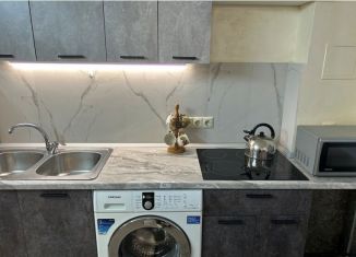 Сдается в аренду квартира студия, 40 м2, Сочи, Альпийская улица, 47А, микрорайон Больничный Городок