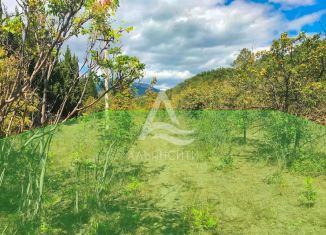 Продается участок, 10 сот., село Приветное, улица Горького, 36