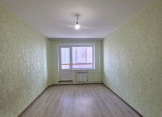 Продается двухкомнатная квартира, 65 м2, Орёл, улица Бурова, 44