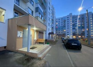 Продам 1-ком. квартиру, 40 м2, Ярославль, Брагинская улица, 18к4