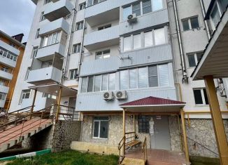 Двухкомнатная квартира на продажу, 55.8 м2, Феодосия, улица Габрусева, 13