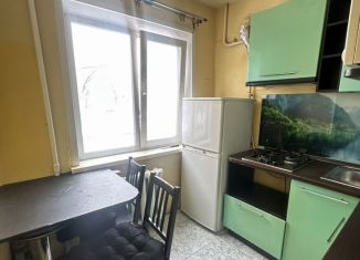 Сдача в аренду 3-комнатной квартиры, 53 м2, Свердловская область, улица Титова, 40