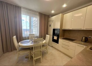 Сдам 2-ком. квартиру, 63 м2, Курская область, проспект Дружбы, 19В