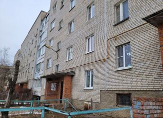 Двухкомнатная квартира на продажу, 48.2 м2, Малоярославец, Мирная улица, 3А